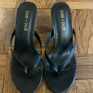 Women’s shoe/sandal
